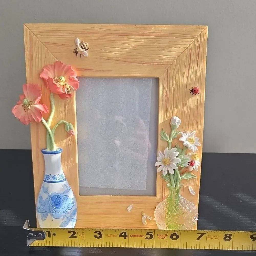 Floral Accent Picture Frame - Picture 9 of 11